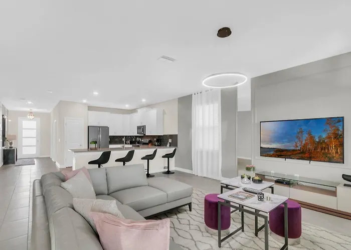 9 Bedrooms - 5 Bathrooms - Champions Gate 8824 Cb