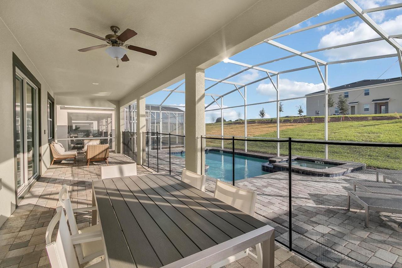9 Bedrooms - 5 Bathrooms - Champions Gate 8824 Cb *