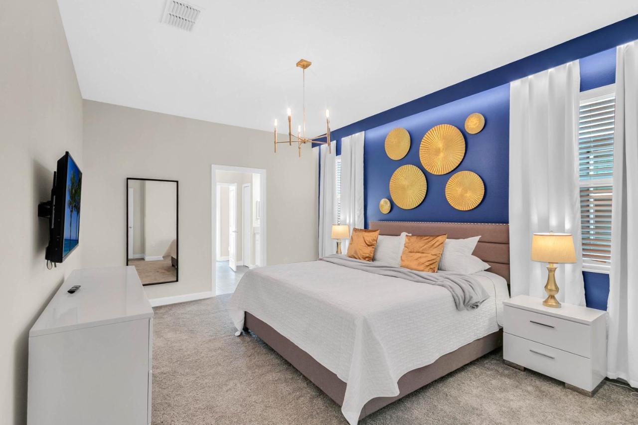 9 Bedrooms - 5 Bathrooms - Champions Gate 8824 Cb * Orlando