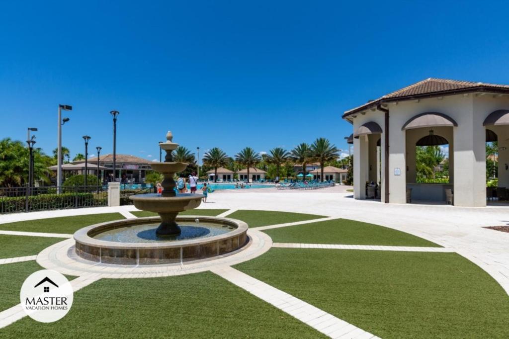 9 Bedrooms - 5 Bathrooms - Champions Gate 8824 Cb *